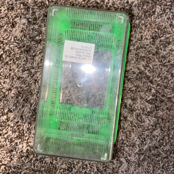 Fish tank - Picture 2 of 4